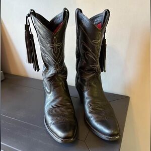 Women’s Black Leather Ariat Cowboy boots